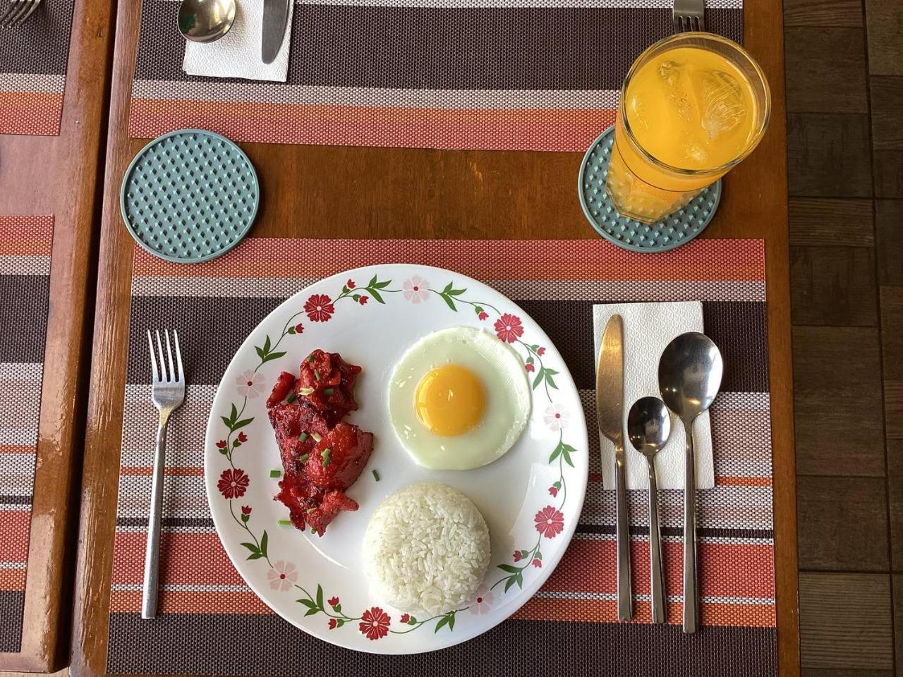 1775 Adriatico Suites Manila Ngoại thất bức ảnh